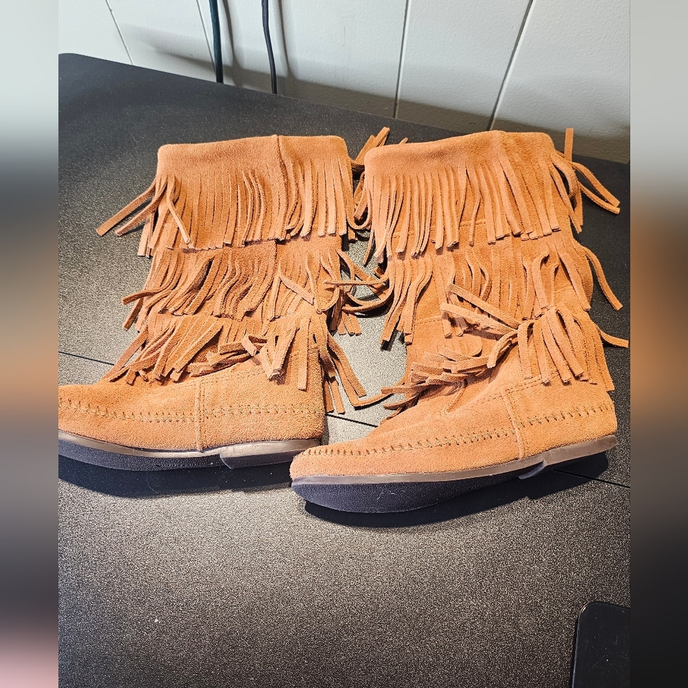 MINNETONKA Moccasins Womens 8 Boho FRINGE Suede Leather Tall Boots Brown